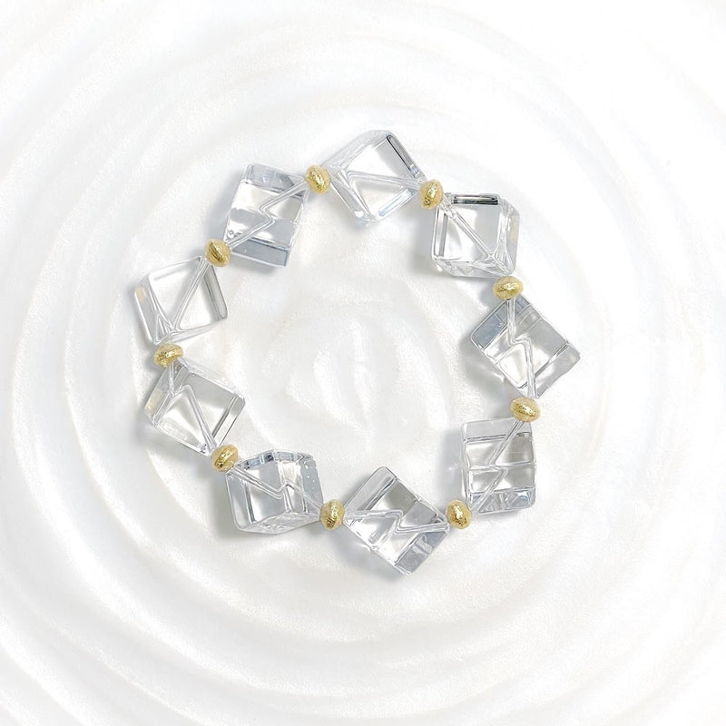 Cube crystal quartz and gold spacers bracelet