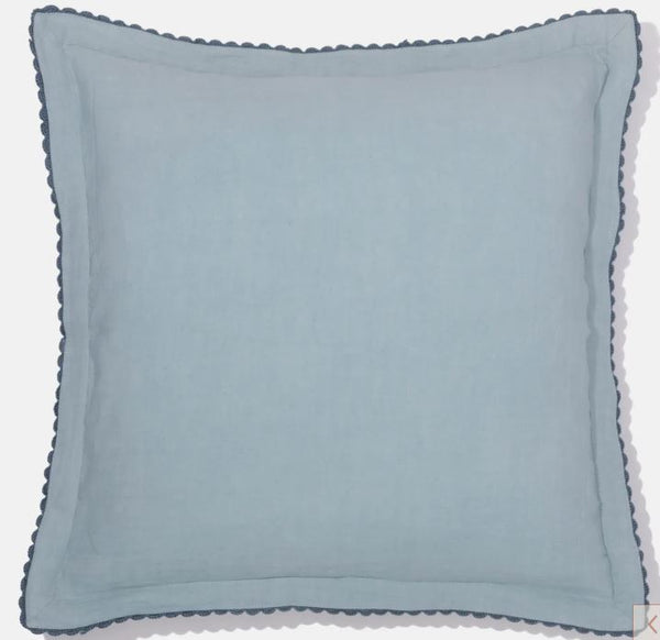 Antoinette Mer Pillow 20x20